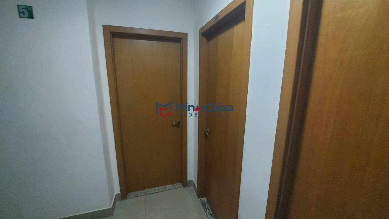 Apartamento à venda com 3 quartos, 107m² - Foto 5