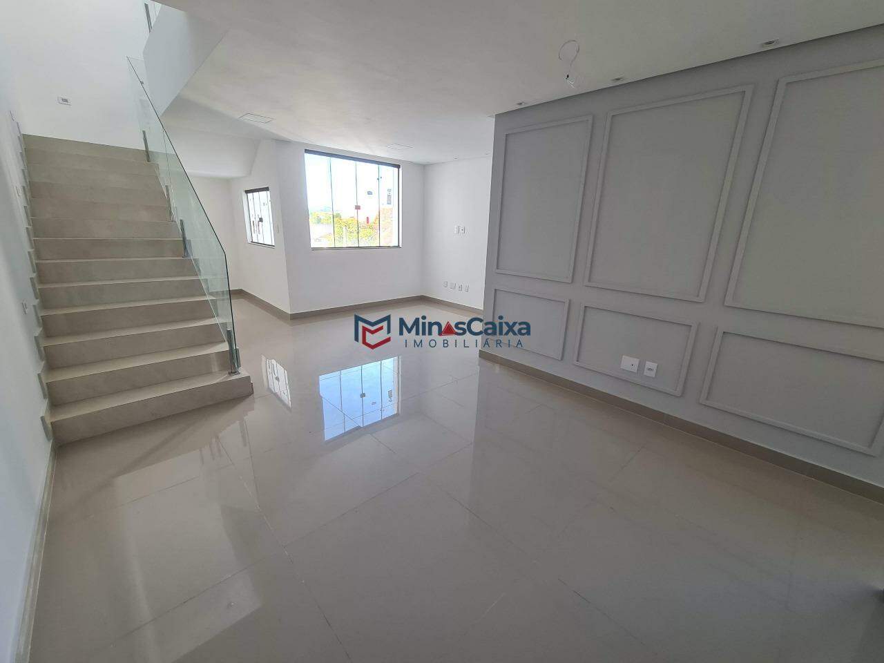 Cobertura à venda com 4 quartos, 204m² - Foto 2