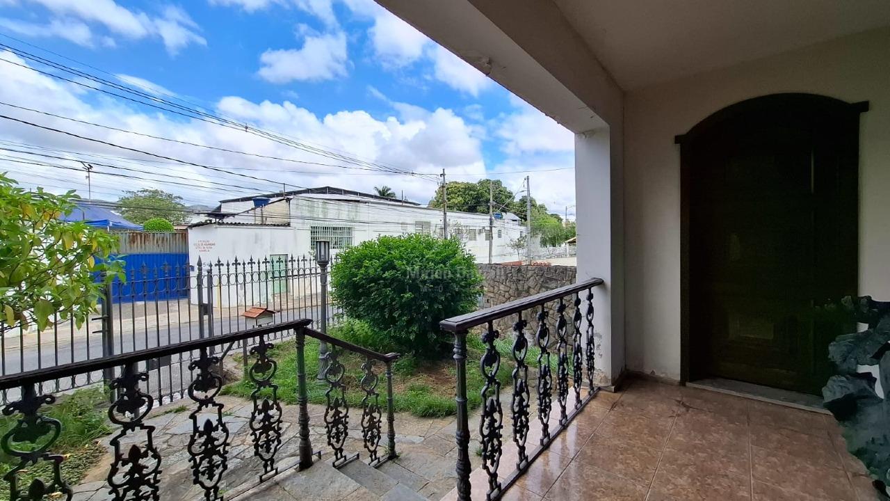 (15487) à venda - Casa com 6 quartos, 4 vagas, no Santa Tereza : 