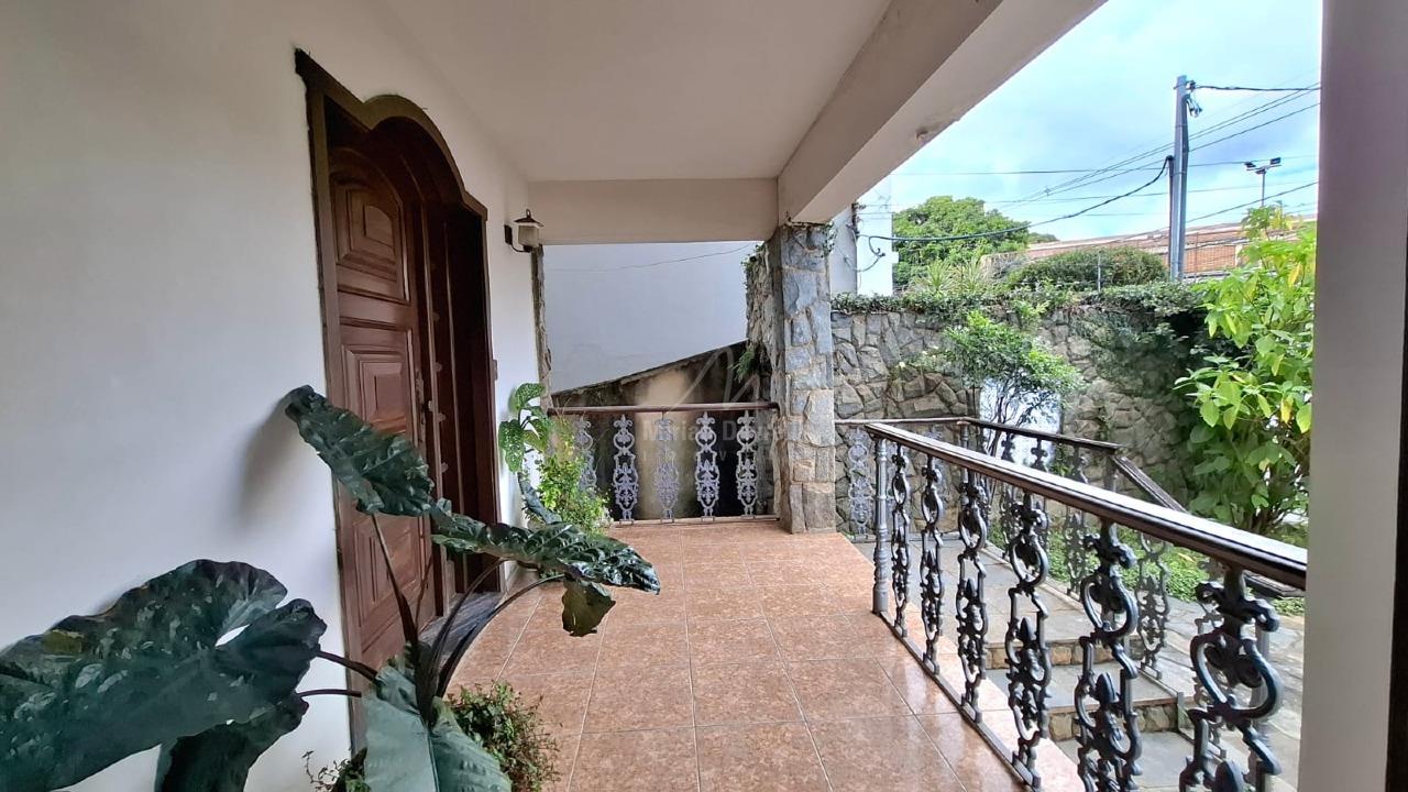 (15487) à venda - Casa com 6 quartos, 4 vagas, no Santa Tereza : 