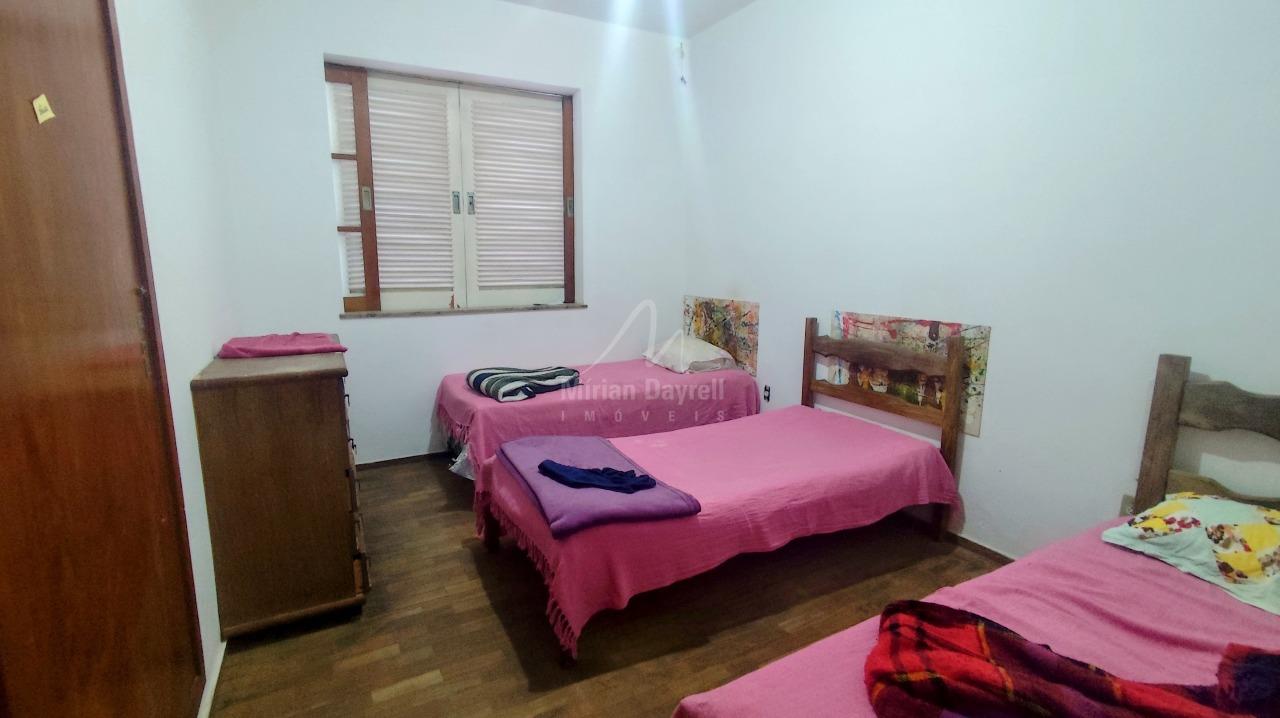 (24560) à venda - Casa com 7 quartos, 4 vagas, no Serra : 