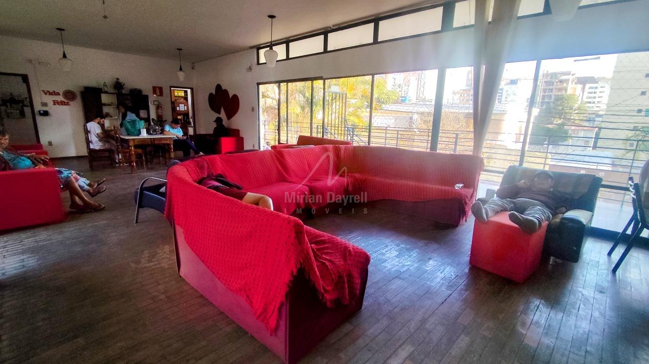 (24560) à venda - Casa com 7 quartos, 4 vagas, no Serra : 