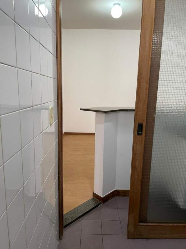 (25608) para aluguel - Apartamento com 2 quartos, 1 vaga, no Carmo : 