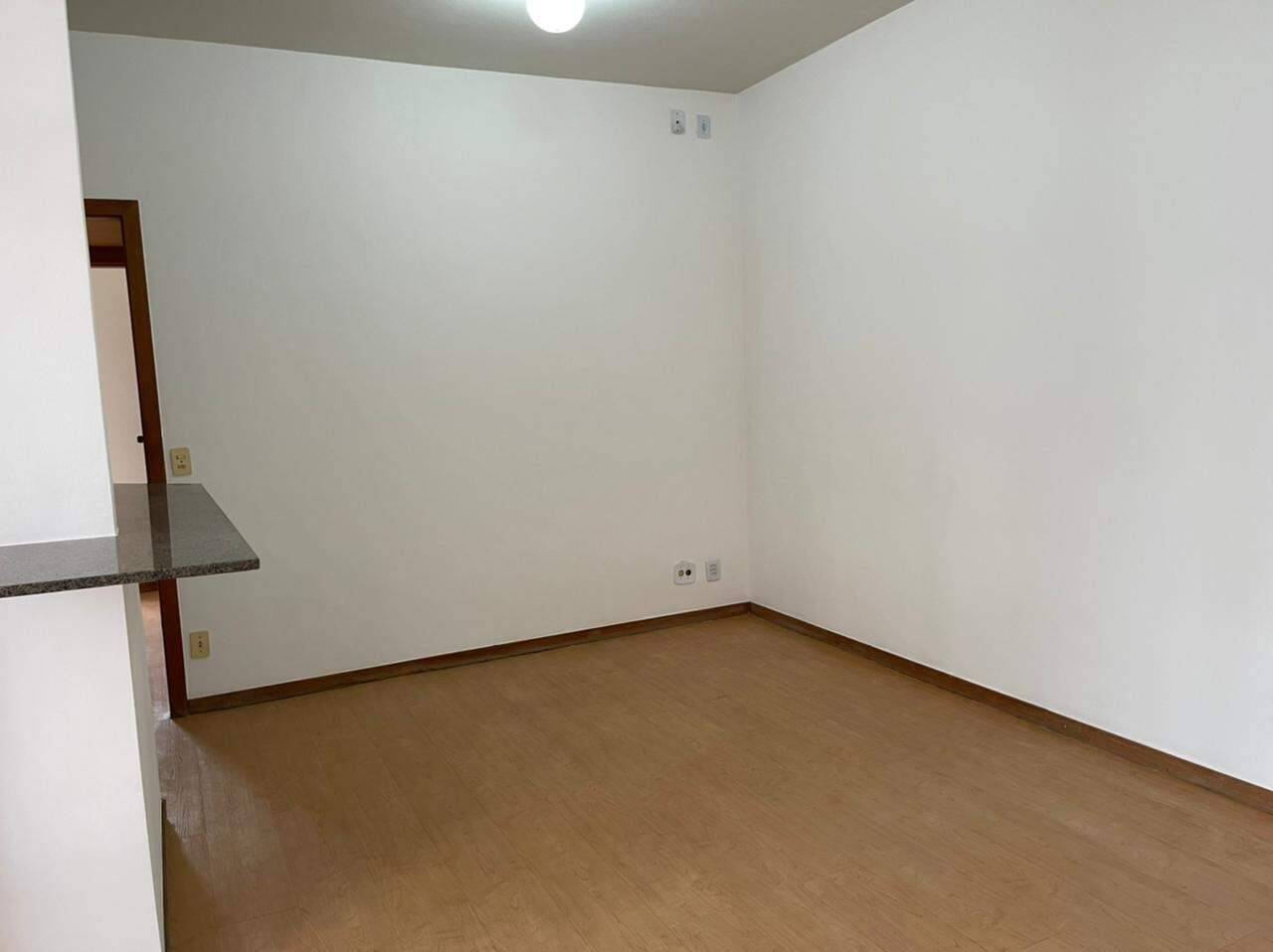 (25608) para aluguel - Apartamento com 2 quartos, 1 vaga, no Carmo : 