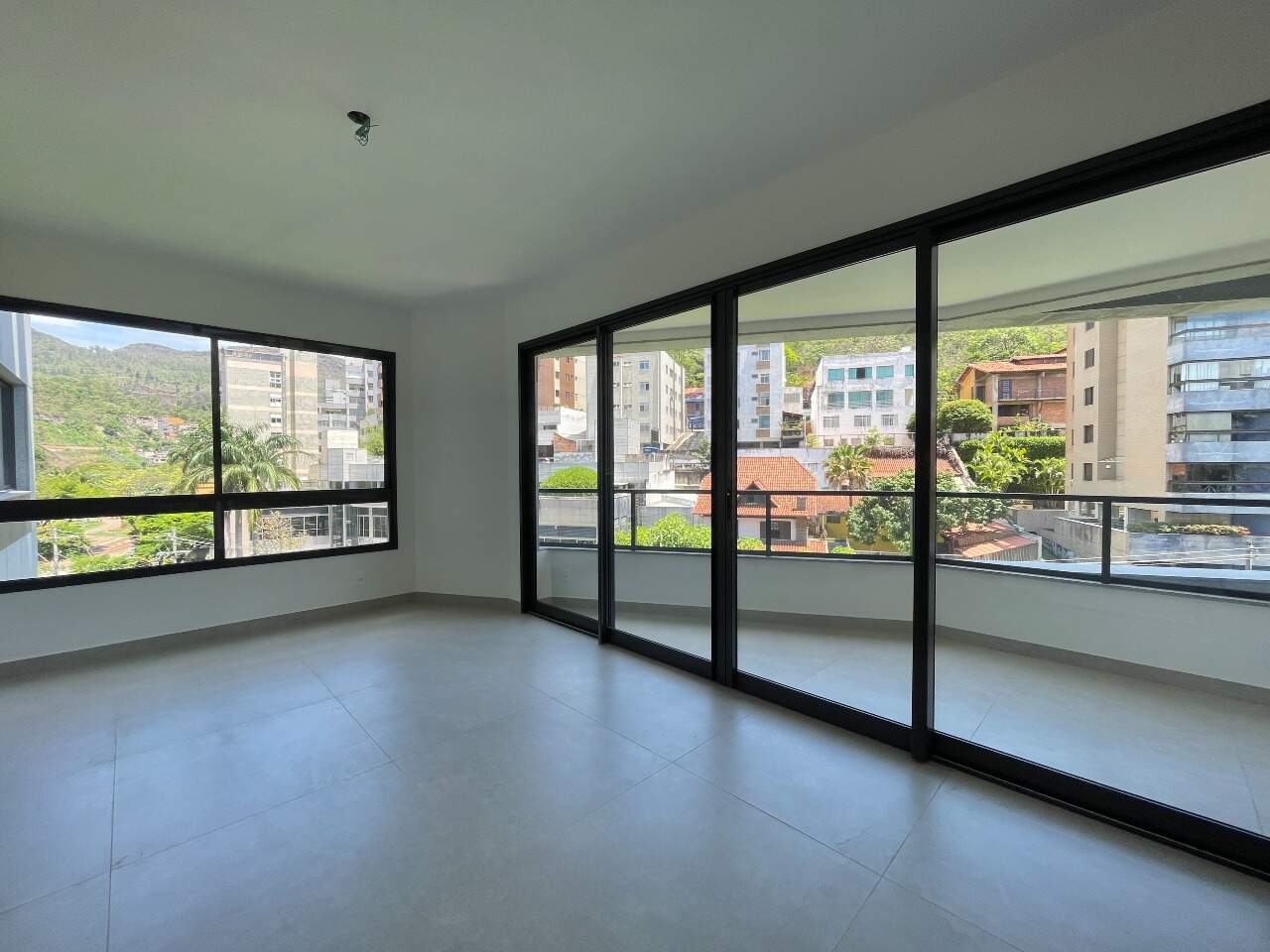 (27233) à venda - Apartamento com 4 quartos, 3 vagas, no Sion : 