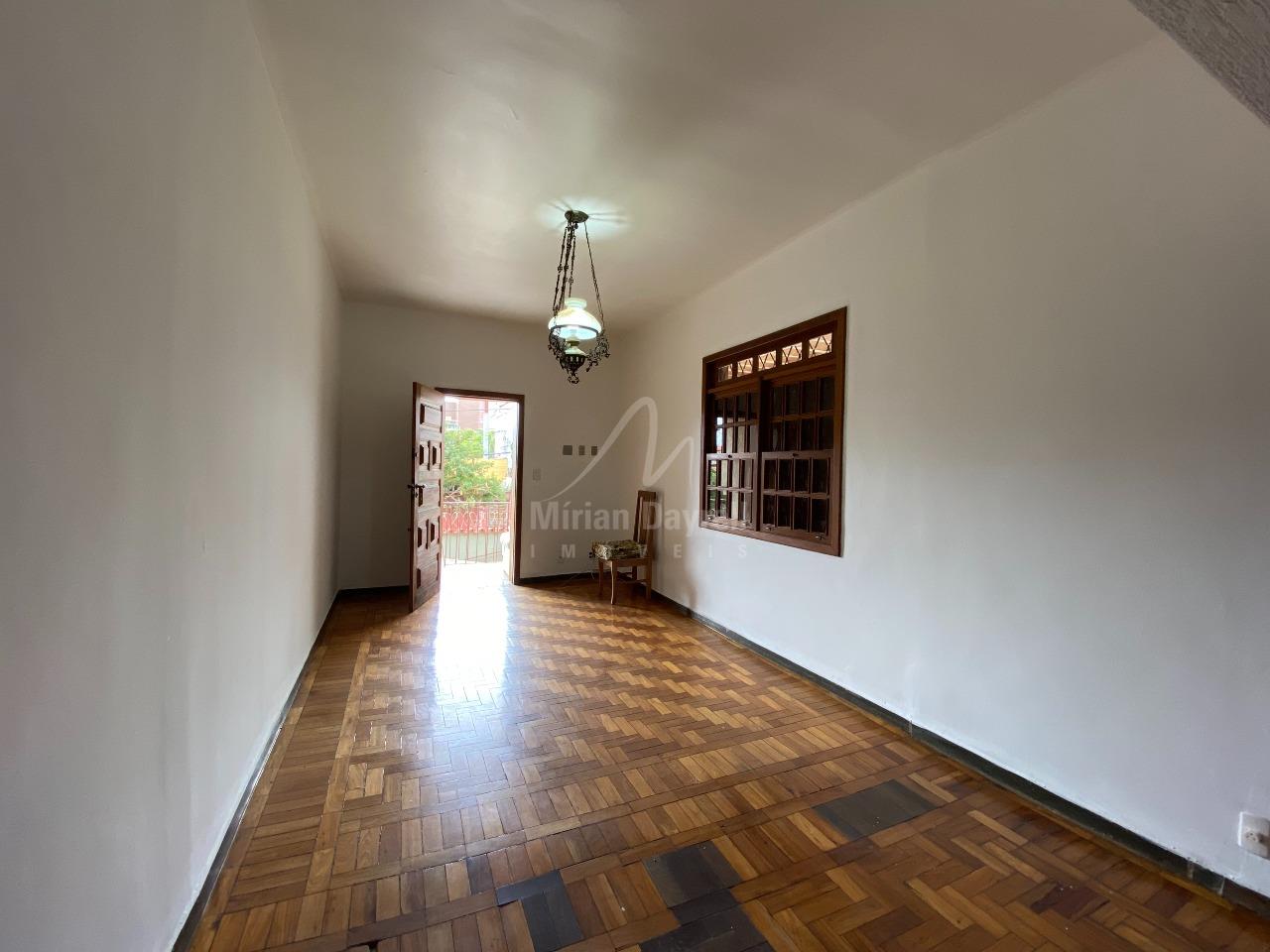 (29706) à venda - Casa com 5 quartos, 1 vaga, no Santo Antônio : 