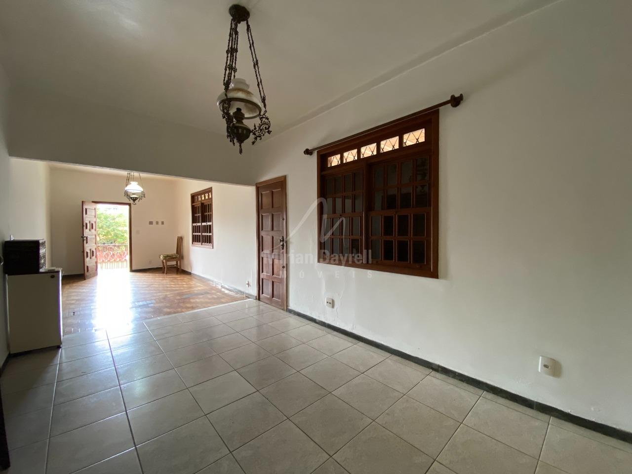 (29706) à venda - Casa com 5 quartos, 1 vaga, no Santo Antônio : 