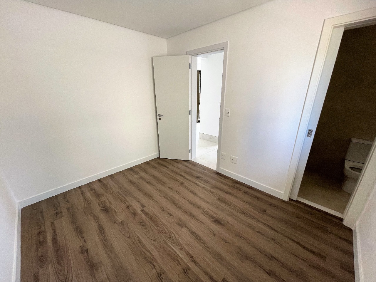 (30483) à venda - Apartamento com 2 quartos, 2 vagas, no São Pedro : 