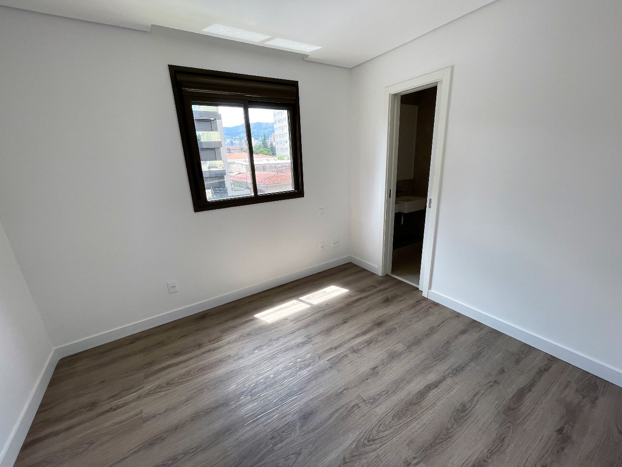 (30483) à venda - Apartamento com 2 quartos, 2 vagas, no São Pedro : 