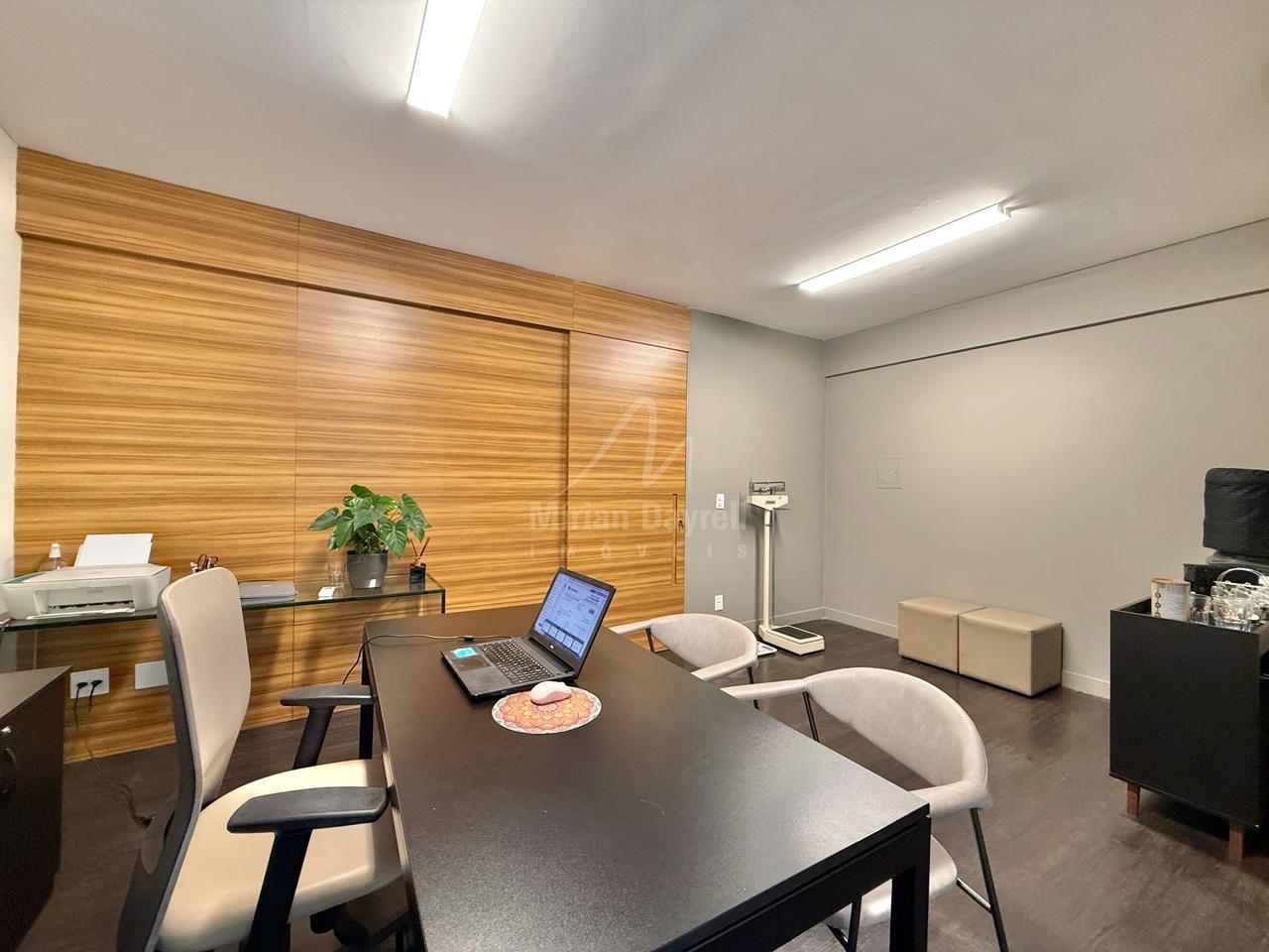 (31337) à venda - Conjunto de Salas com , no Funcionários : 