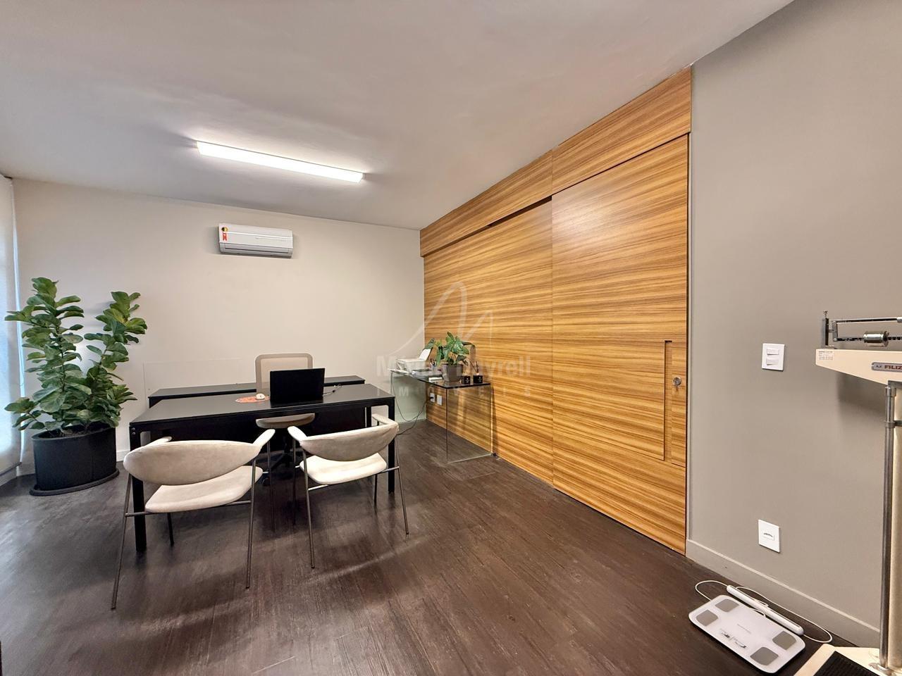 (31337) à venda - Conjunto de Salas com , no Funcionários : 