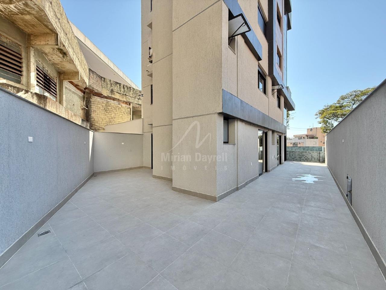 (31500) à venda - Área privativa com 4 quartos, 3 vagas, no Sion : 