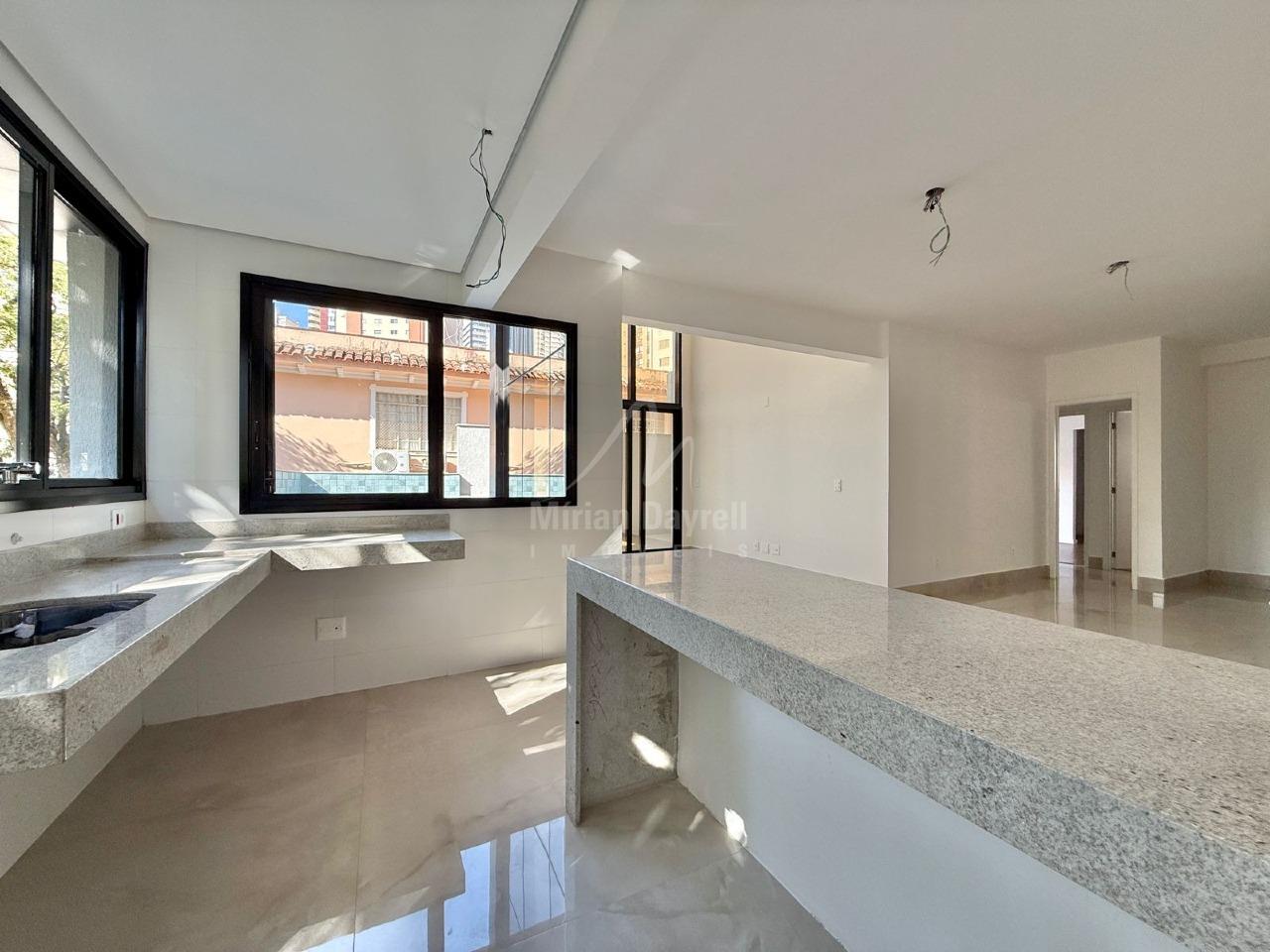 (31500) à venda - Área privativa com 4 quartos, 3 vagas, no Sion : 