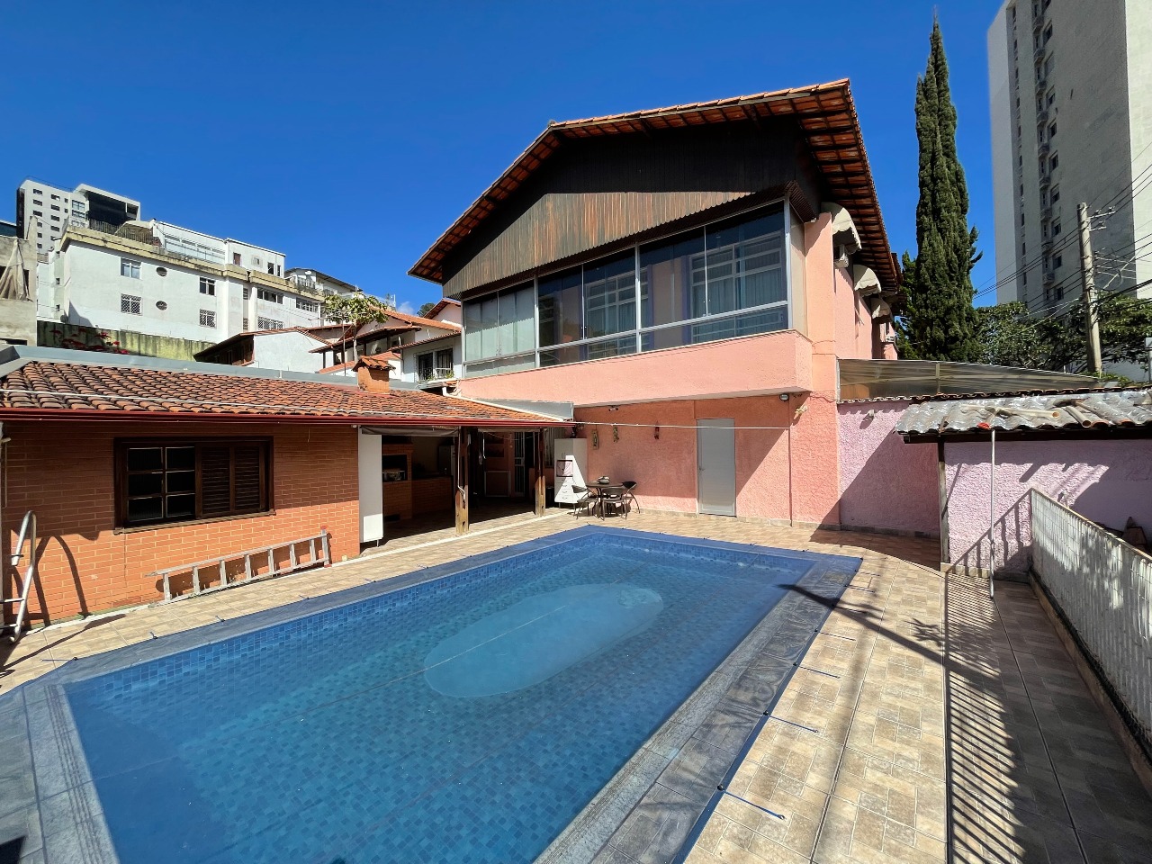 (31954) à venda - Casa com 6 quartos, 6 vagas, no Santa Lúcia : 