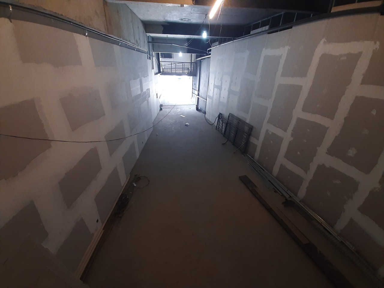 (32024) à venda - Andar corrido com , 7 vagas, no Serra : 