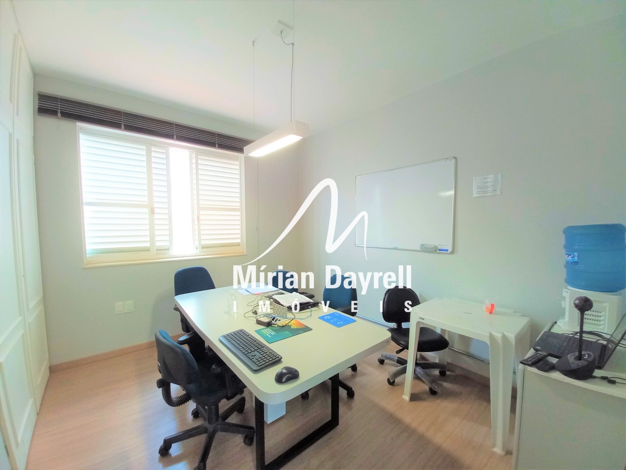 (33252) à venda - Casa com 5 quartos, 4 vagas, no Comiteco : 