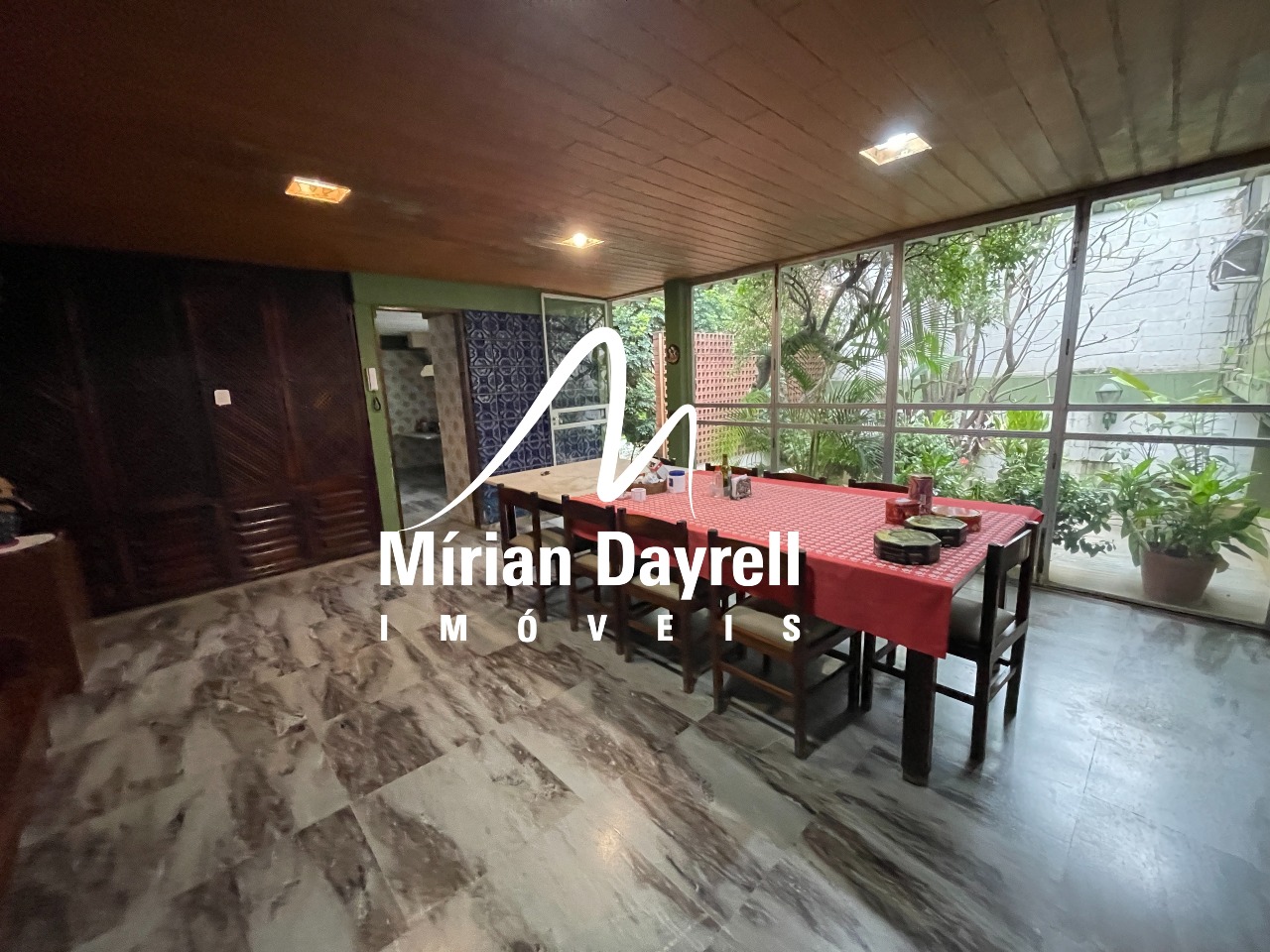 (33334) à venda - Casa com 3 quartos, 6 vagas, no Sion : 