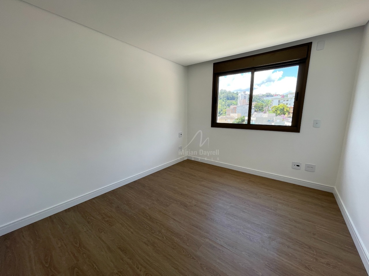 (33720) à venda - Apartamento com 4 quartos, 4 vagas, no Santa Lúcia : 