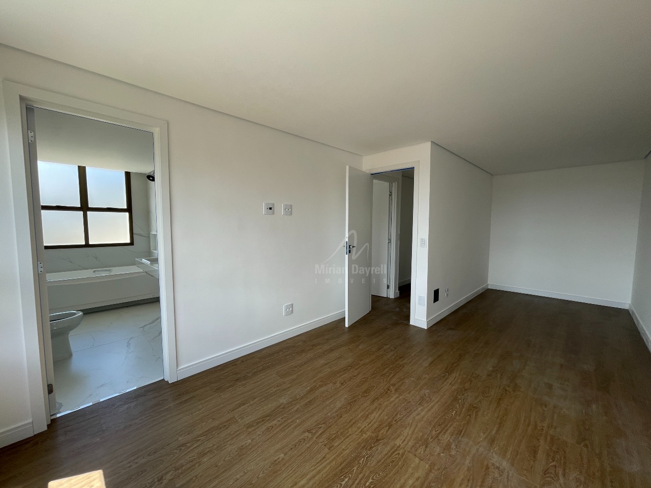 (33720) à venda - Apartamento com 4 quartos, 4 vagas, no Santa Lúcia : 