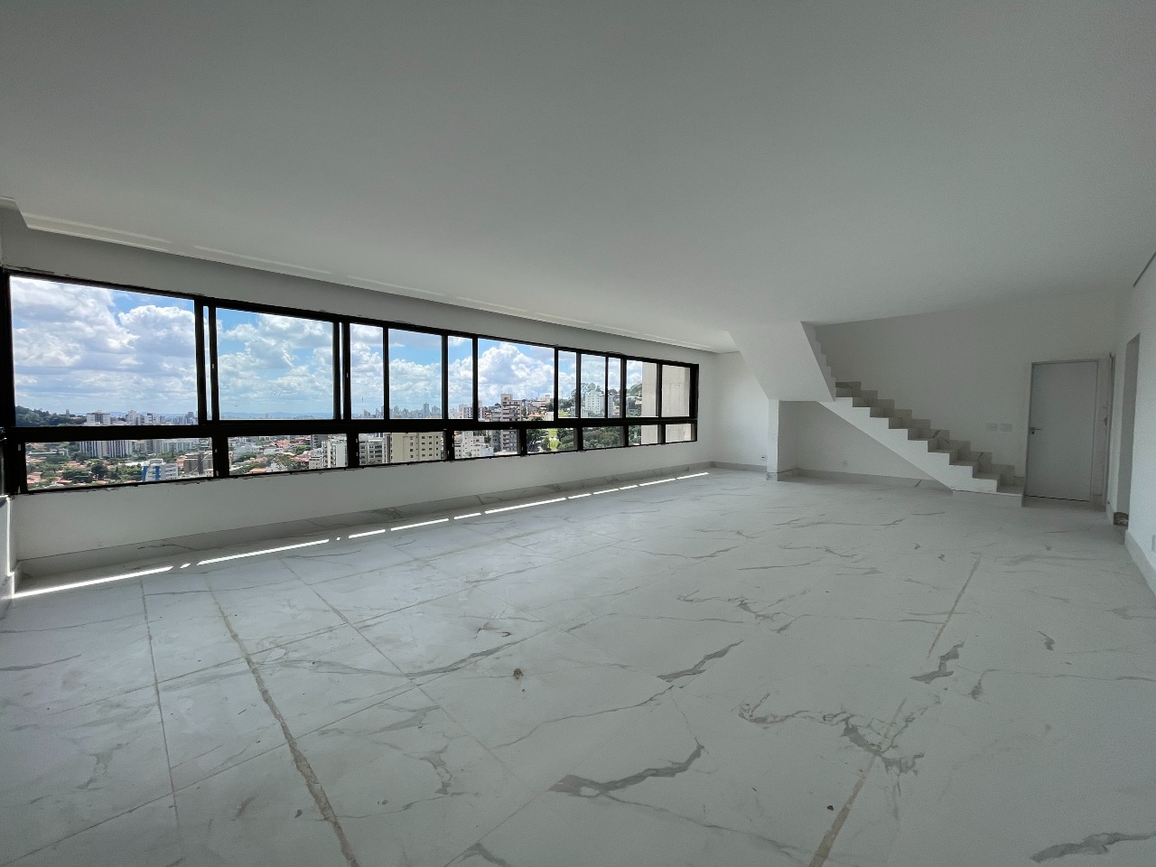 (33722) à venda - Cobertura com 4 quartos, 4 vagas, no Santa Lúcia : 