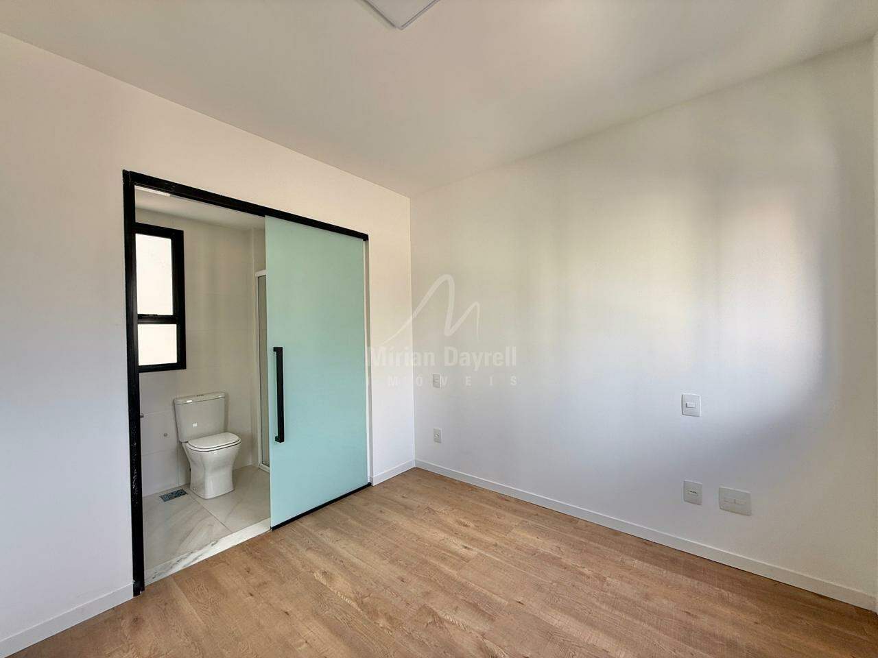 (33896) à venda - Apartamento com 2 quartos, 2 vagas, no São Pedro : 