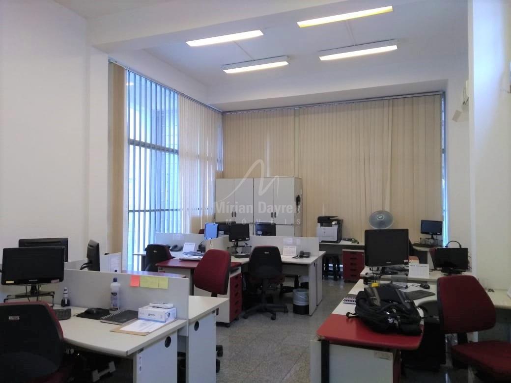 (34432) à venda - Loja com , 4 vagas, no Funcionários : 