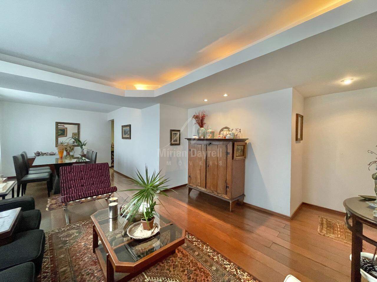 (35524) à venda - Área privativa com 4 quartos, 2 vagas, no Cruzeiro : 