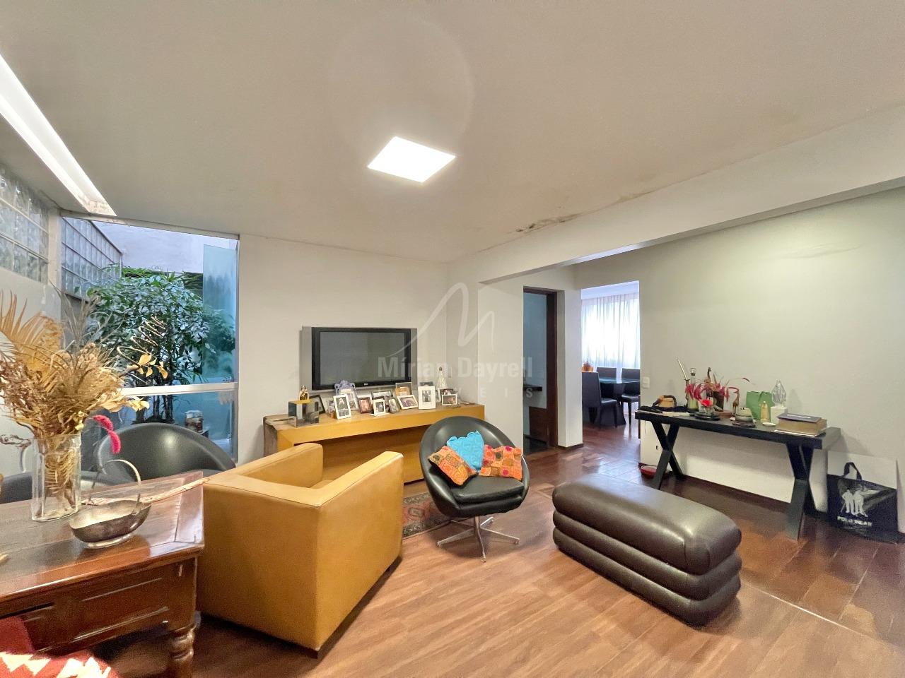 (35524) à venda - Área privativa com 4 quartos, 2 vagas, no Cruzeiro : 