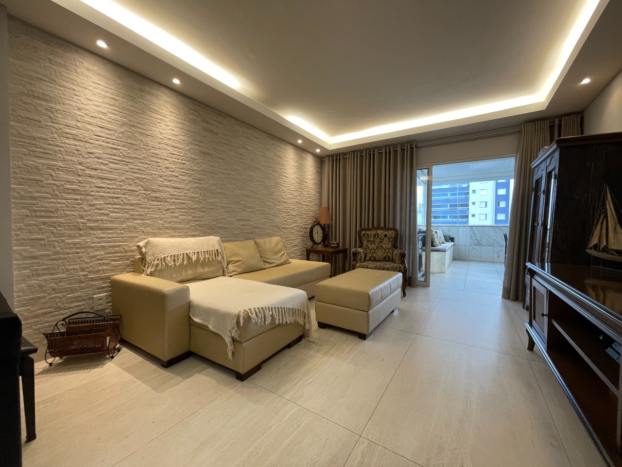 (35721) à venda - Cobertura Linear com 3 quartos, 3 vagas, no Lourdes : 