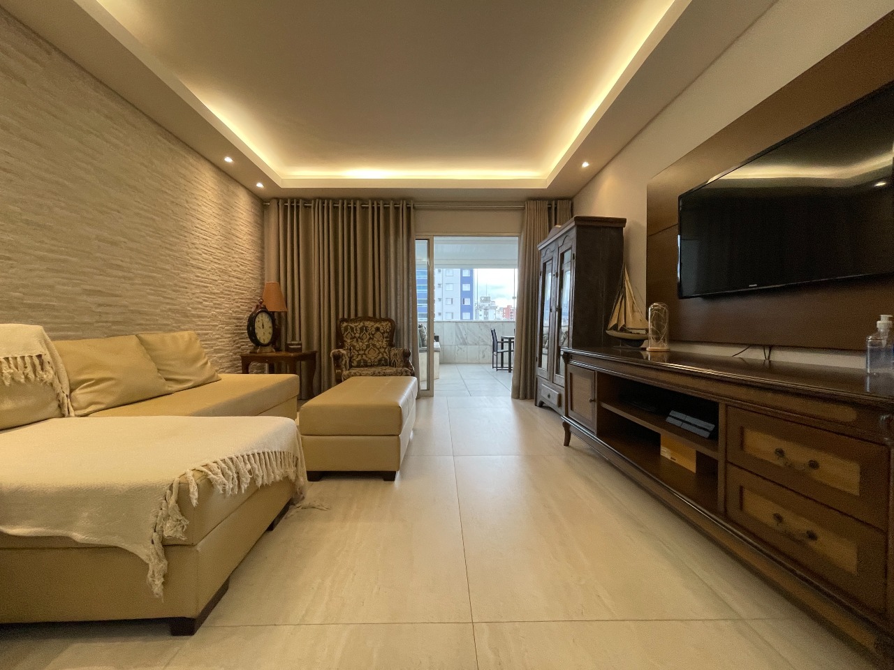 (35721) à venda - Cobertura Linear com 3 quartos, 3 vagas, no Lourdes : 