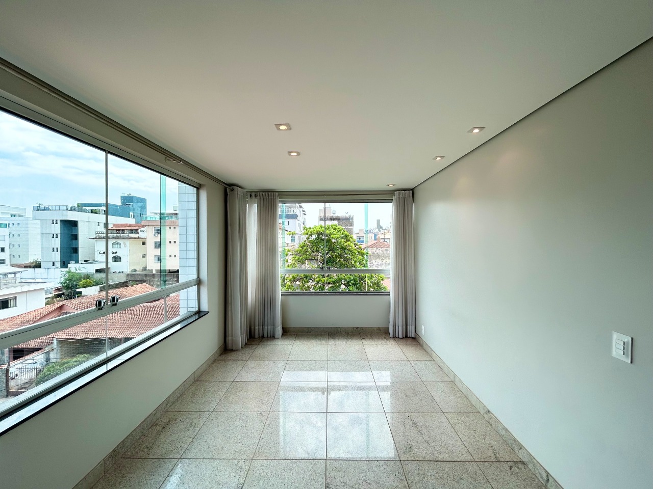 (35997) para aluguel - Apartamento com 4 quartos, 3 vagas, no Cidade Nova : 