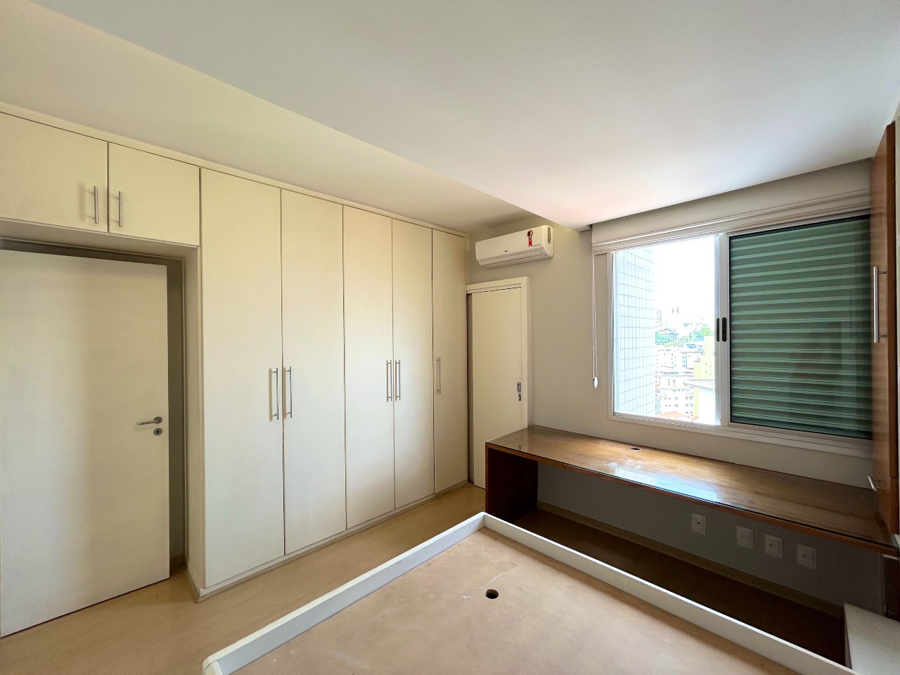 (35997) para aluguel - Apartamento com 4 quartos, 3 vagas, no Cidade Nova : 