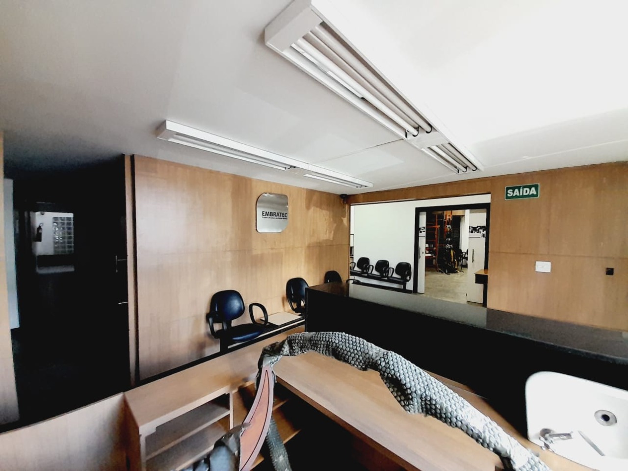 (36228) à venda - Prédio Comercial com , 14 vagas, no Barro Preto : 