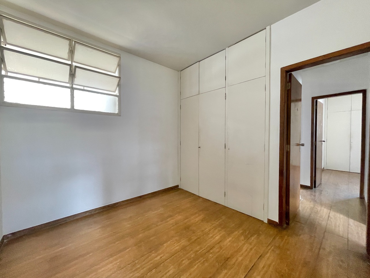 (36654) para aluguel - Apartamento com 3 quartos, 1 vaga, no Sion : 