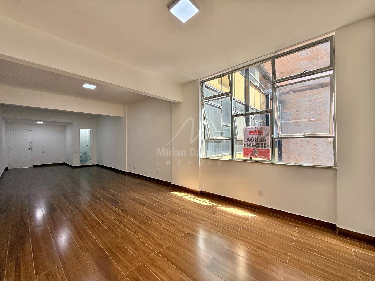 (3812) para aluguel - Sala com , no Centro : 