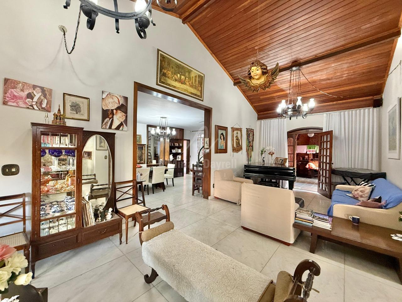 (57280) à venda - Casa com 5 quartos, 6 vagas, no Luxemburgo : 