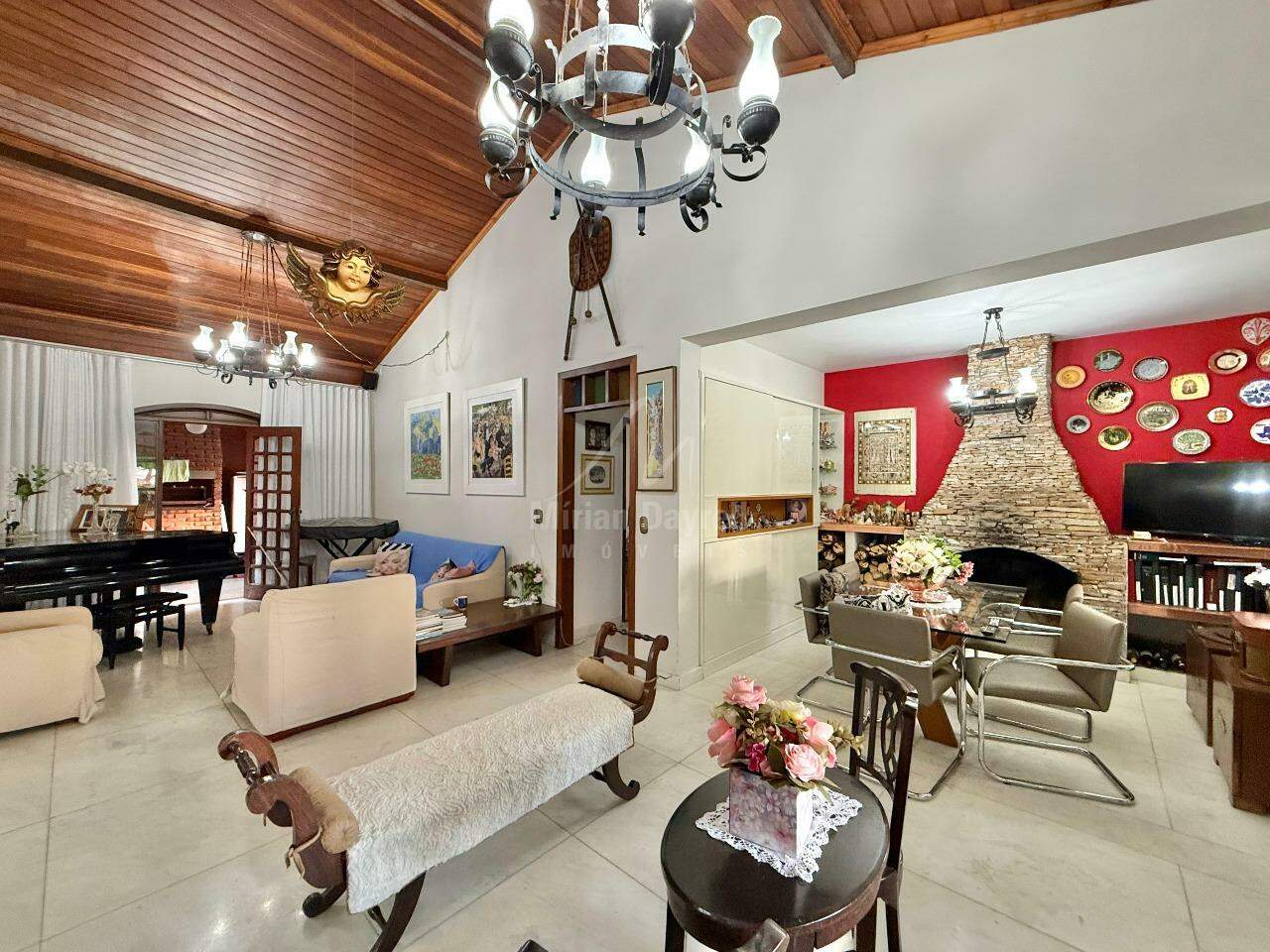 (57280) à venda - Casa com 5 quartos, 6 vagas, no Luxemburgo : 