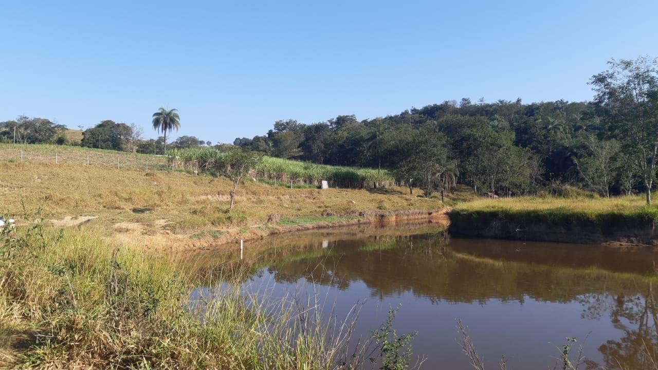 Fazenda à venda no Moro Agudo: 