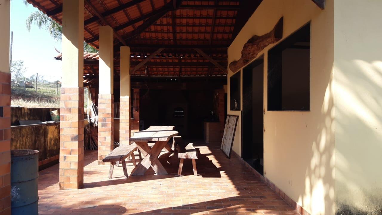 Fazenda à venda no Moro Agudo: 