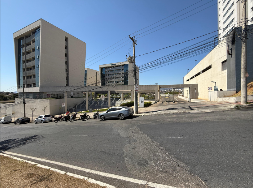 Loja à venda no Caiçaras: 