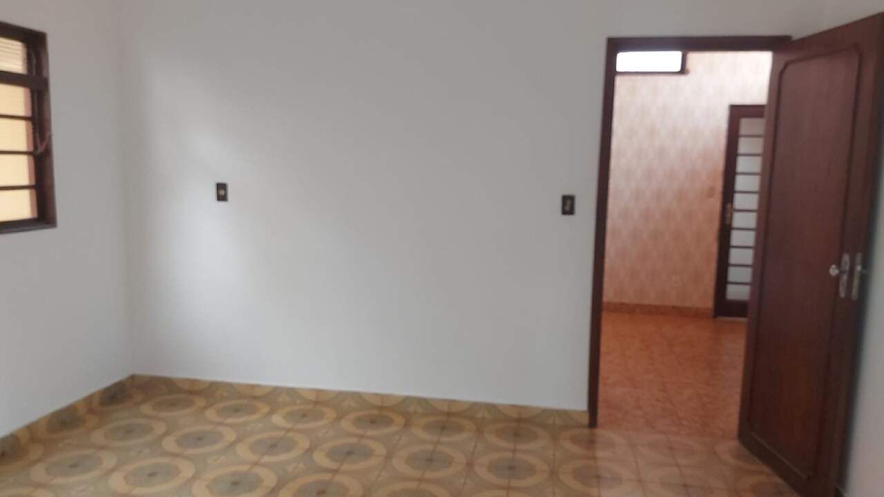 Casa para aluguel no Centro: 