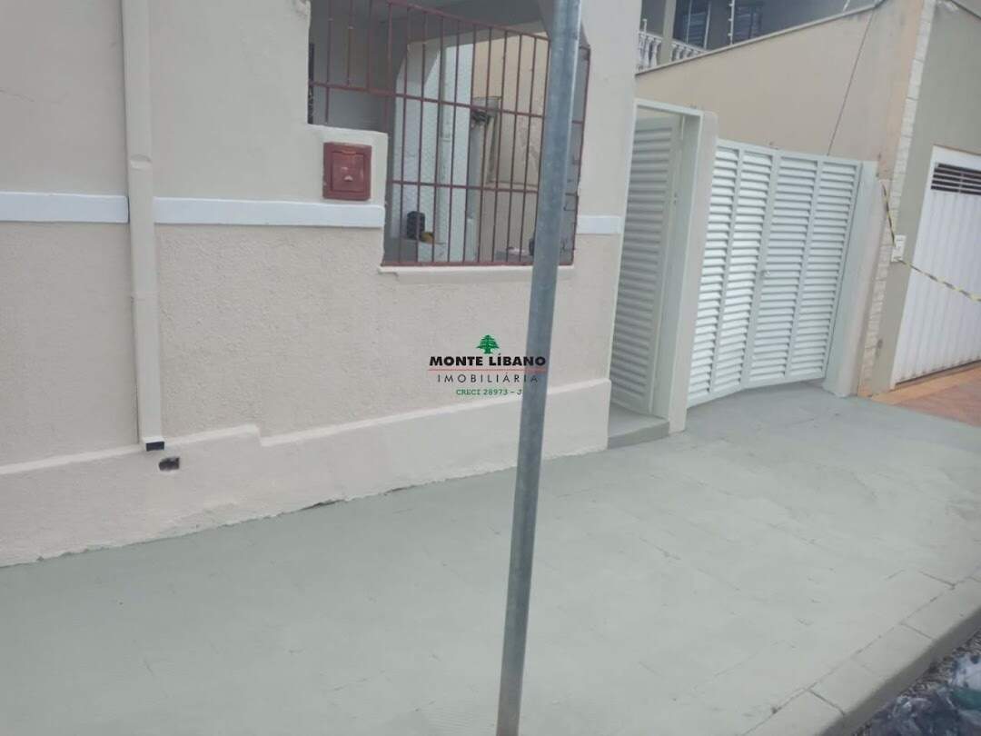Casa para aluguel no Centro: 