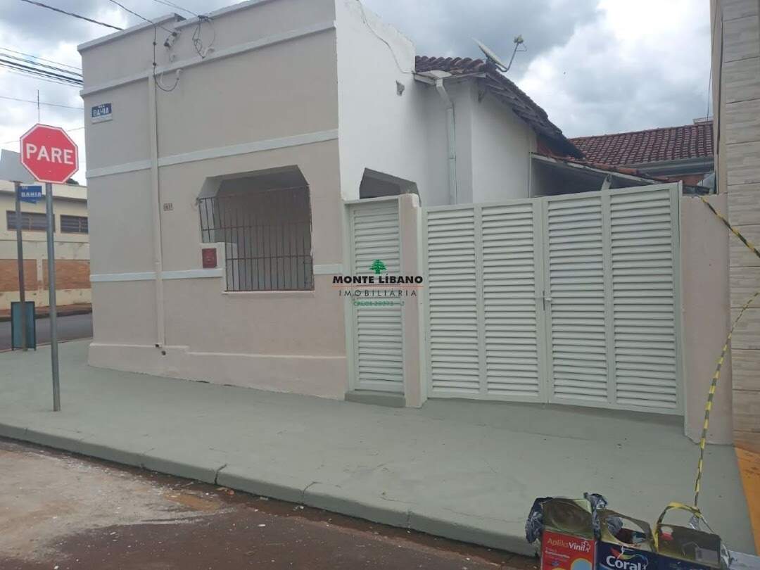 Casa para aluguel no Centro: 