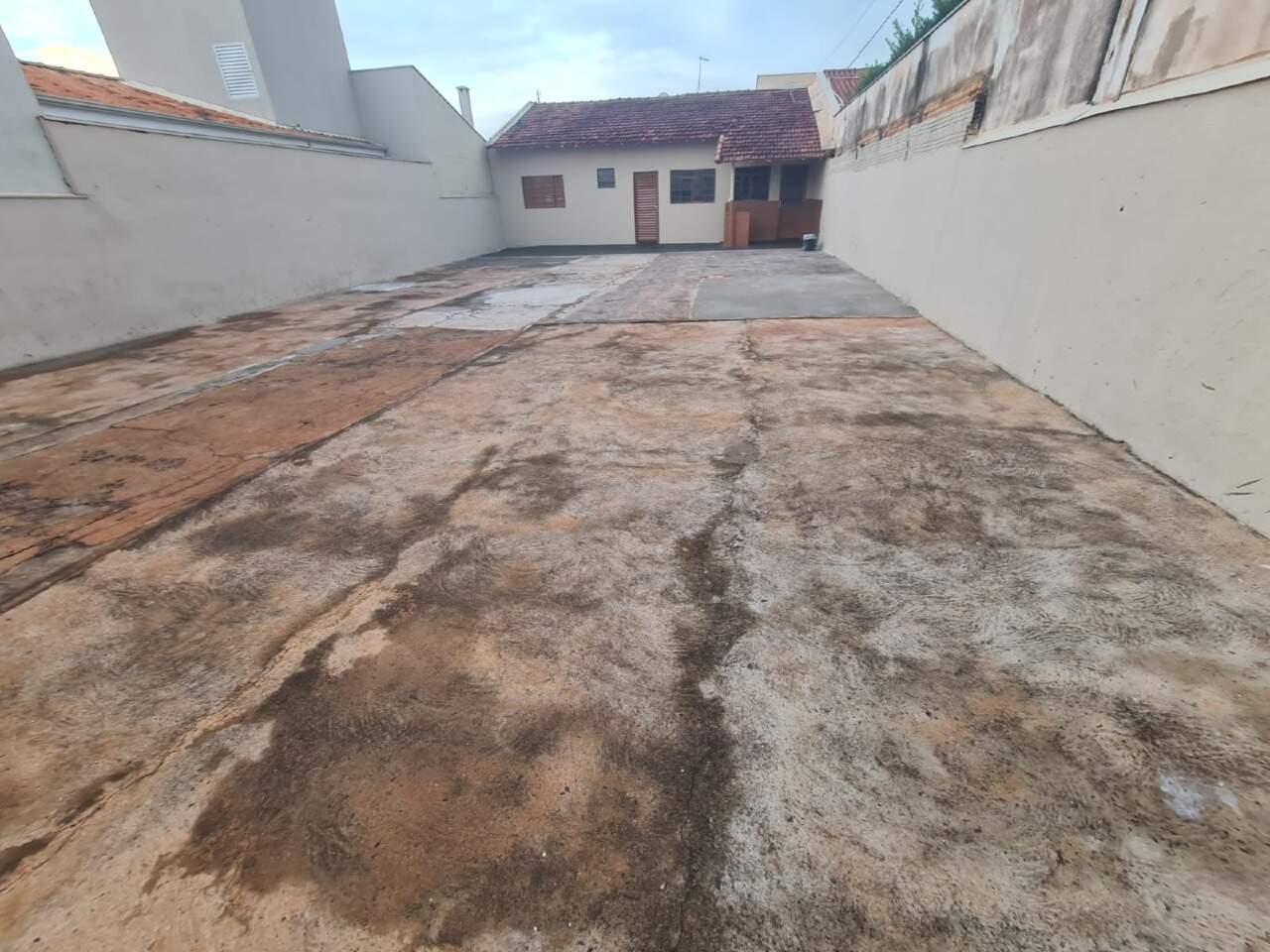 Casa para aluguel no Baixada: 