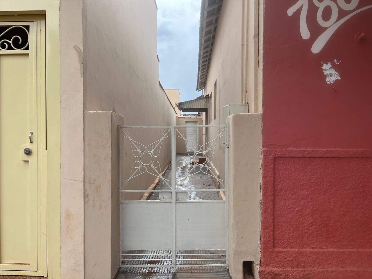 Casa para aluguel no Baixada: 
