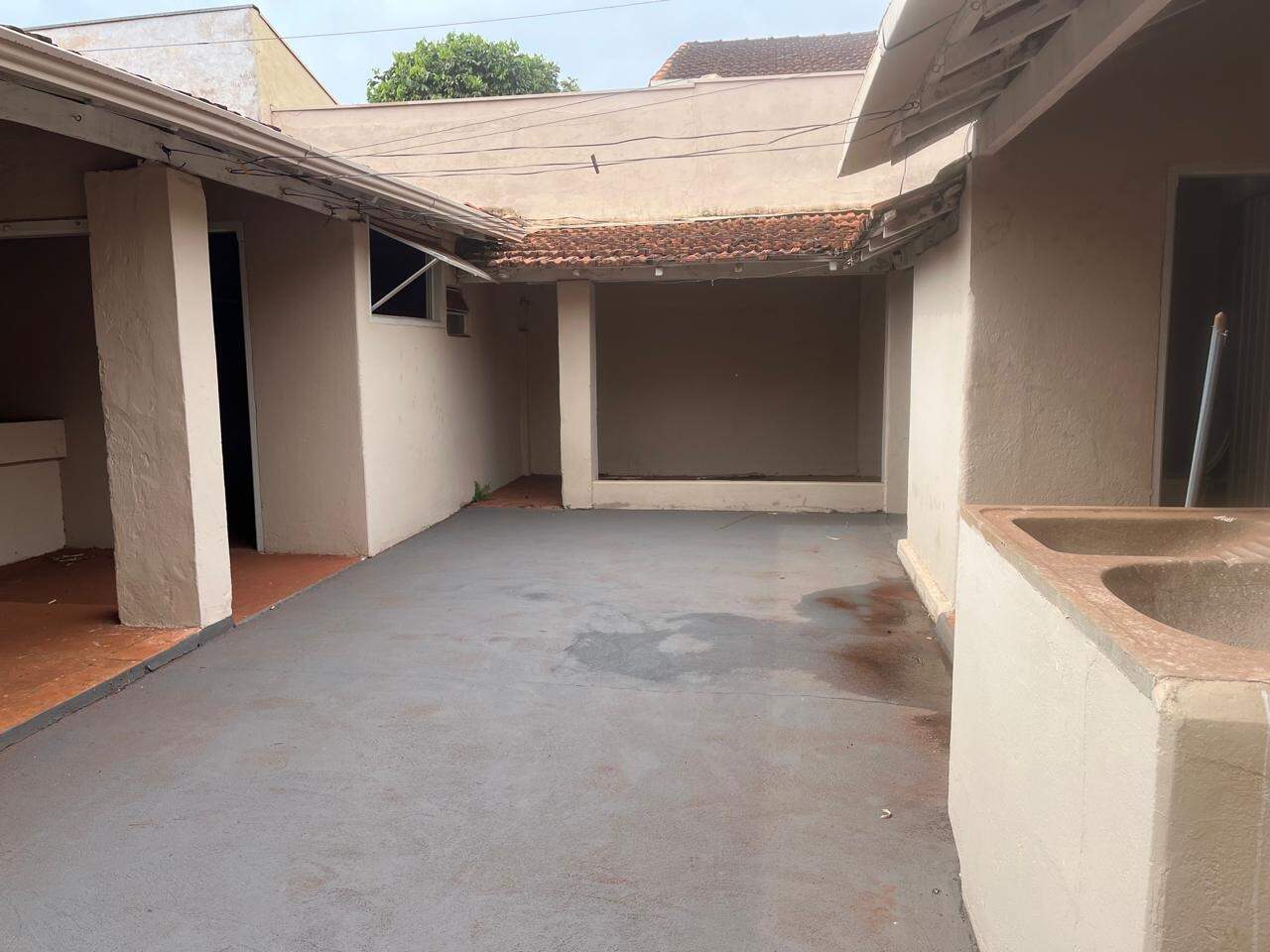 Casa para aluguel no Baixada: 