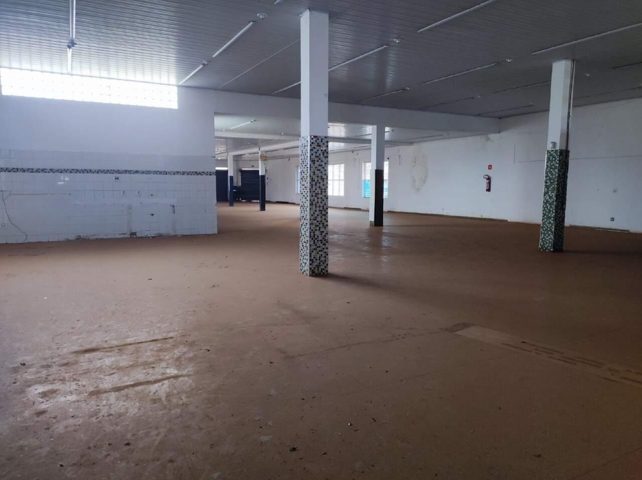 Barracão para aluguel no Centro: 