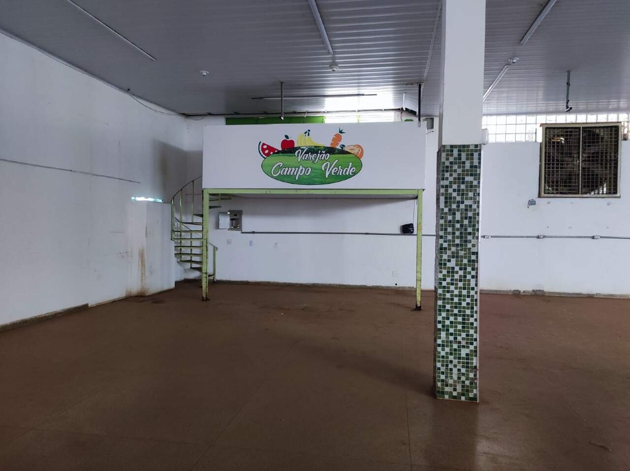 Barracão para aluguel no Centro: 