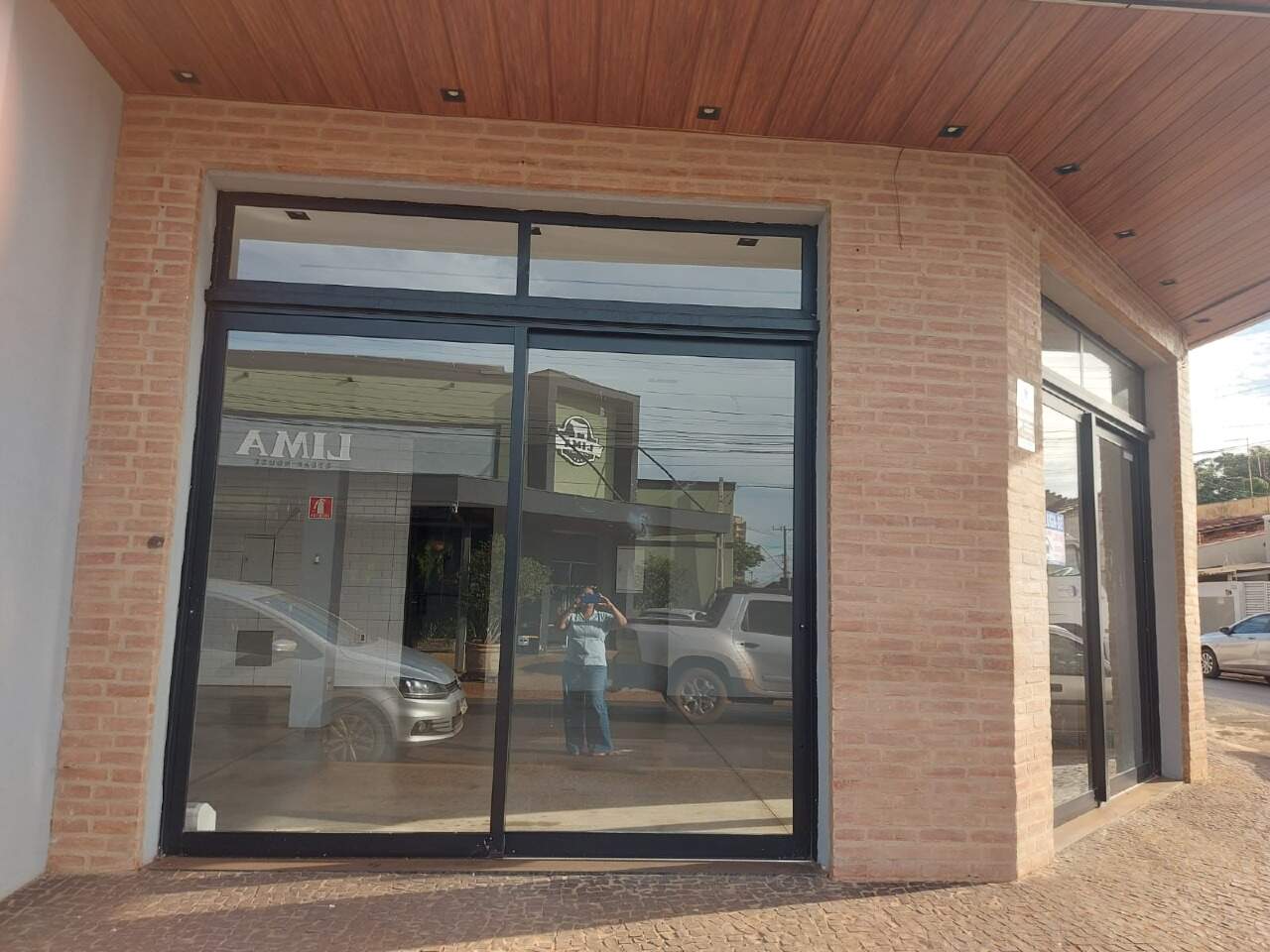 Ponto para aluguel no Centro: 