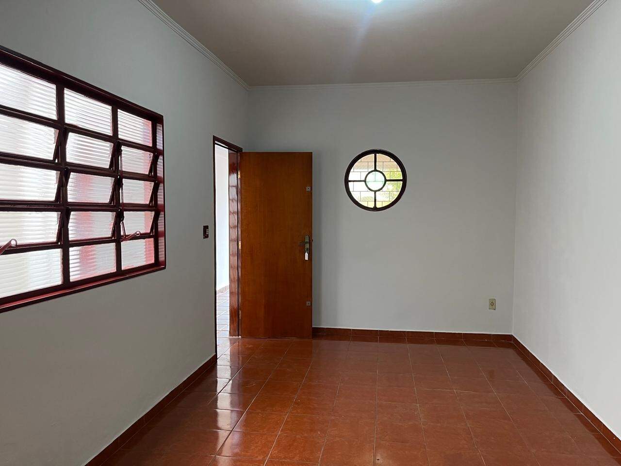 Casa para aluguel no Centro: 